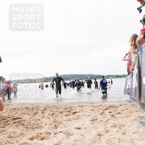 21.06.2026 - Viking Triathlon Michael Strokosch http://msf.ph/oto/9825653 21.06.2026 10:35:18 Schwimmen 18, 73, 100, 372, 568, 621, 623 meine-sportfotos.de