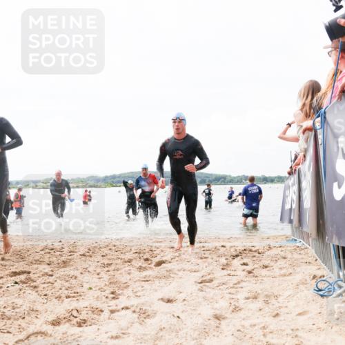 21.06.2026 - Viking Triathlon Michael Strokosch http://msf.ph/oto/9825709 21.06.2026 10:35:37 Schwimmen 49, 136, 194, 226, 242, 311, 332, 380, 430, 501, 551 meine-sportfotos.de