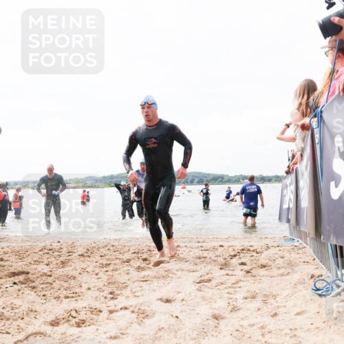 21.06.2026 - Viking Triathlon Michael Strokosch http://msf.ph/oto/9825710 21.06.2026 10:35:37 Schwimmen 49, 136, 194, 226, 242, 311, 332, 380, 430, 501, 551 meine-sportfotos.de