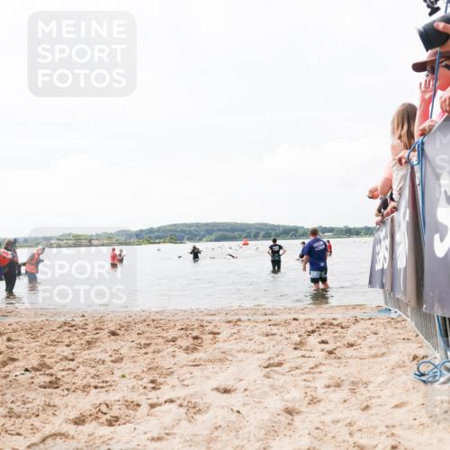 21.06.2026 - Viking Triathlon Michael Strokosch http://msf.ph/oto/9825728 21.06.2026 10:35:43 Schwimmen 49, 226, 332 meine-sportfotos.de