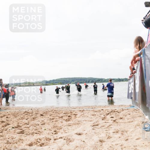 21.06.2026 - Viking Triathlon Michael Strokosch http://msf.ph/oto/9825756 21.06.2026 10:35:56 Schwimmen 137, 202, 472, 651 meine-sportfotos.de