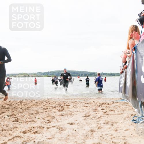 21.06.2026 - Viking Triathlon Michael Strokosch http://msf.ph/oto/9825814 21.06.2026 10:36:15 Schwimmen 200, 323, 360, 530, 556, 560, 656 meine-sportfotos.de
