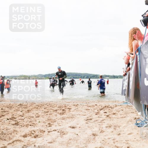 21.06.2026 - Viking Triathlon Michael Strokosch http://msf.ph/oto/9825816 21.06.2026 10:36:16 Schwimmen 200, 323, 360, 530, 556, 560, 656 meine-sportfotos.de