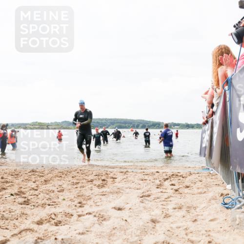 21.06.2026 - Viking Triathlon Michael Strokosch http://msf.ph/oto/9825819 21.06.2026 10:36:17 Schwimmen 200, 323, 360, 530, 556, 560, 656 meine-sportfotos.de