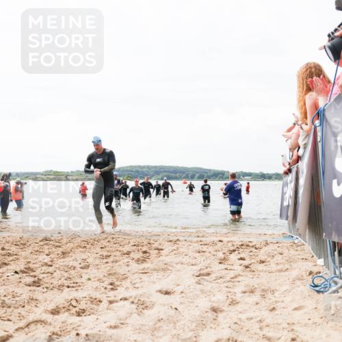 21.06.2026 - Viking Triathlon Michael Strokosch http://msf.ph/oto/9825820 21.06.2026 10:36:17 Schwimmen 200, 323, 360, 530, 556, 560, 656 meine-sportfotos.de