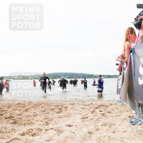 21.06.2026 - Viking Triathlon Michael Strokosch http://msf.ph/oto/9825837 21.06.2026 10:36:23 Schwimmen 16, 113, 205, 323, 556, 560, 656 meine-sportfotos.de