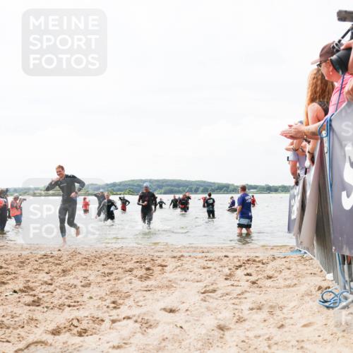 21.06.2026 - Viking Triathlon Michael Strokosch http://msf.ph/oto/9825841 21.06.2026 10:36:24 Schwimmen 16, 43, 113, 205, 323, 556, 656 meine-sportfotos.de