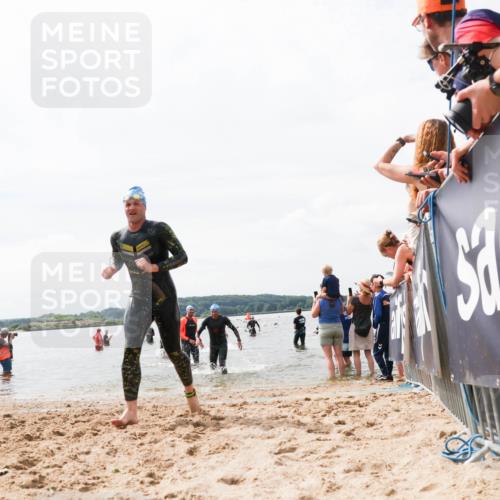 21.06.2026 - Viking Triathlon Michael Strokosch http://msf.ph/oto/9826028 21.06.2026 10:37:26 Schwimmen 64, 89, 370, 450, 455 meine-sportfotos.de