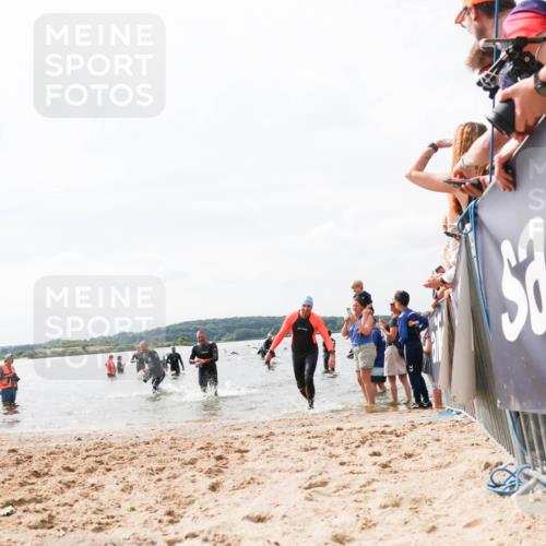 21.06.2026 - Viking Triathlon Michael Strokosch http://msf.ph/oto/9826042 21.06.2026 10:37:31 Schwimmen 64, 89, 111, 370, 450 meine-sportfotos.de