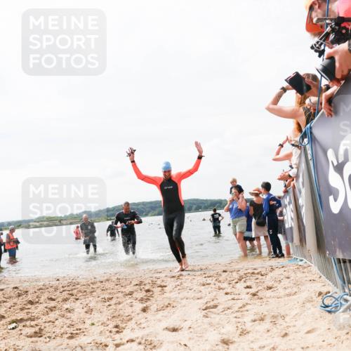 21.06.2026 - Viking Triathlon Michael Strokosch http://msf.ph/oto/9826046 21.06.2026 10:37:32 Schwimmen 64, 89, 111, 370, 450, 545 meine-sportfotos.de