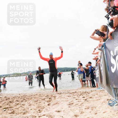 21.06.2026 - Viking Triathlon Michael Strokosch http://msf.ph/oto/9826047 21.06.2026 10:37:33 Schwimmen 64, 111, 239, 370, 450, 545 meine-sportfotos.de