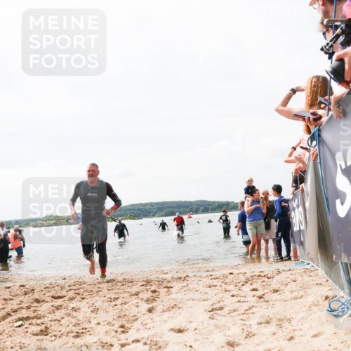 21.06.2026 - Viking Triathlon Michael Strokosch http://msf.ph/oto/9826053 21.06.2026 10:37:35 Schwimmen 64, 111, 239, 370, 450, 545 meine-sportfotos.de
