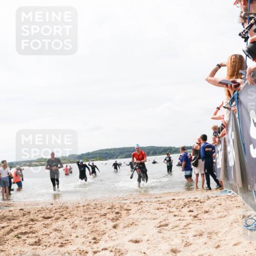 21.06.2026 - Viking Triathlon Michael Strokosch http://msf.ph/oto/9826069 21.06.2026 10:37:40 Schwimmen 111, 239, 450, 513, 545 meine-sportfotos.de