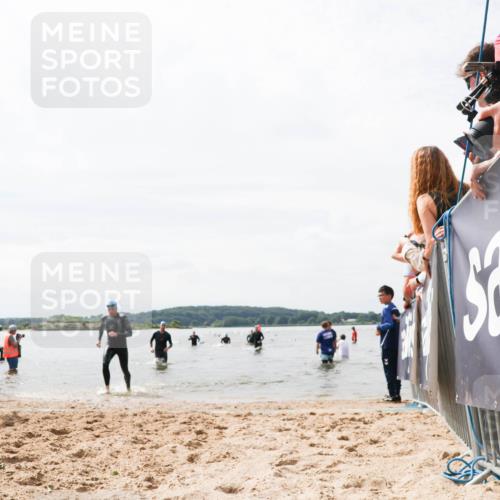 21.06.2026 - Viking Triathlon Michael Strokosch http://msf.ph/oto/9826168 21.06.2026 10:38:14 Schwimmen 80, 99, 241, 315 meine-sportfotos.de