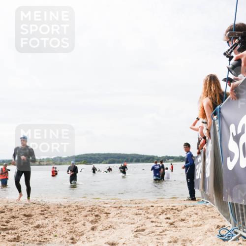 21.06.2026 - Viking Triathlon Michael Strokosch http://msf.ph/oto/9826172 21.06.2026 10:38:15 Schwimmen 80, 99, 241, 315 meine-sportfotos.de