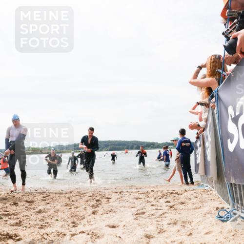 21.06.2026 - Viking Triathlon Michael Strokosch http://msf.ph/oto/9826253 21.06.2026 10:38:42 Schwimmen 53, 55, 300, 303, 397, 546, 567 meine-sportfotos.de