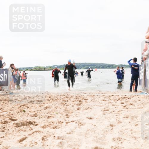 21.06.2026 - Viking Triathlon Michael Strokosch http://msf.ph/oto/9826352 21.06.2026 10:39:15 Schwimmen 152, 214, 232, 328, 340, 457 meine-sportfotos.de