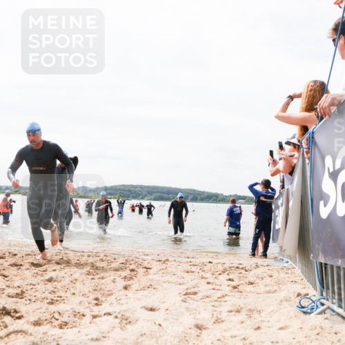 21.06.2026 - Viking Triathlon Michael Strokosch http://msf.ph/oto/9826367 21.06.2026 10:39:20 Schwimmen 152, 214, 232, 328, 340, 457 meine-sportfotos.de
