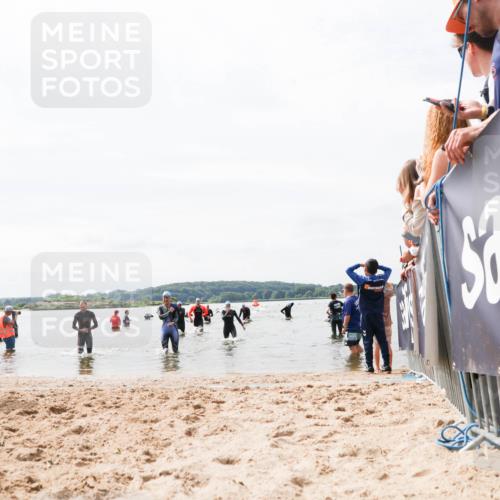 21.06.2026 - Viking Triathlon Michael Strokosch http://msf.ph/oto/9826400 21.06.2026 10:39:31 Schwimmen 229, 400, 508, 519 meine-sportfotos.de