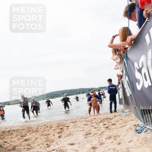 21.06.2026 - Viking Triathlon Michael Strokosch http://msf.ph/oto/9826499 21.06.2026 10:40:04 Schwimmen 125, 167, 211, 233, 256, 333, 411, 493, 647 meine-sportfotos.de