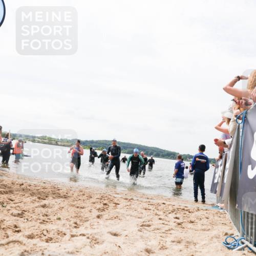 21.06.2026 - Viking Triathlon Michael Strokosch http://msf.ph/oto/9826542 21.06.2026 10:40:18 Schwimmen 58, 211, 398, 425, 460, 484, 649 meine-sportfotos.de