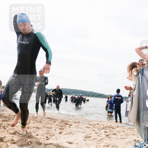 21.06.2026 - Viking Triathlon Michael Strokosch http://msf.ph/oto/9826560 21.06.2026 10:40:24 Schwimmen 34, 58, 150, 301, 398, 425, 460, 496, 649 meine-sportfotos.de