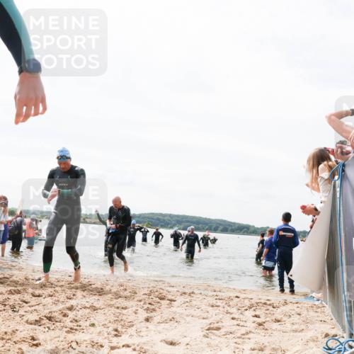 21.06.2026 - Viking Triathlon Michael Strokosch http://msf.ph/oto/9826562 21.06.2026 10:40:25 Schwimmen 34, 58, 150, 195, 301, 398, 425, 460, 496, 649 meine-sportfotos.de