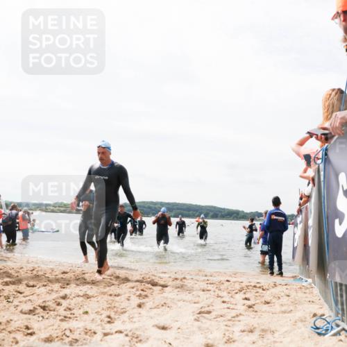 21.06.2026 - Viking Triathlon Michael Strokosch http://msf.ph/oto/9826593 21.06.2026 10:40:35 Schwimmen 34, 150, 195, 227, 301, 312, 355, 456, 461, 616 meine-sportfotos.de