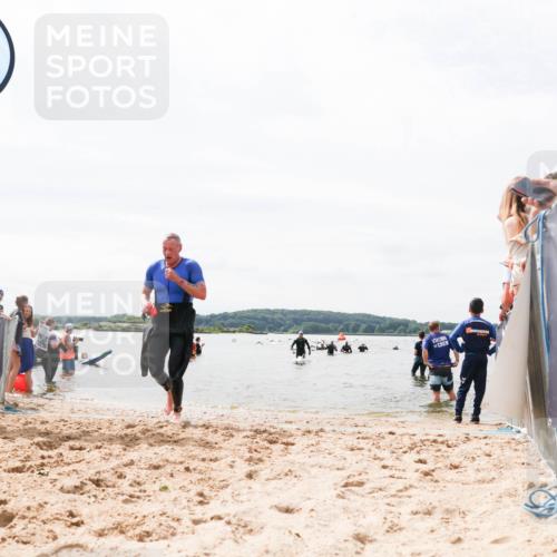 21.06.2026 - Viking Triathlon Michael Strokosch http://msf.ph/oto/9826655 21.06.2026 10:40:56 Schwimmen 636, 667 meine-sportfotos.de