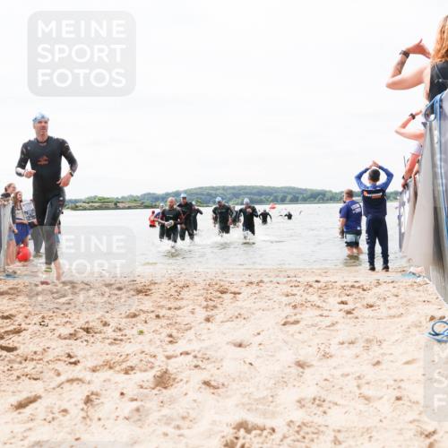 21.06.2026 - Viking Triathlon Michael Strokosch http://msf.ph/oto/9826866 21.06.2026 10:42:08 Schwimmen 44, 86, 94, 134, 188, 193, 399, 438 meine-sportfotos.de
