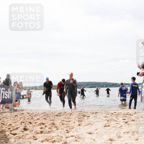 21.06.2026 - Viking Triathlon Michael Strokosch http://msf.ph/oto/9827098 21.06.2026 10:43:27 Schwimmen 69, 251, 287, 473, 521, 528, 533, 645 meine-sportfotos.de