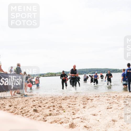 21.06.2026 - Viking Triathlon Michael Strokosch http://msf.ph/oto/9827120 21.06.2026 10:43:34 Schwimmen 93, 287, 351, 459, 470, 521, 528, 618 meine-sportfotos.de