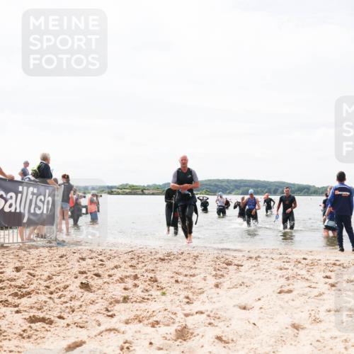21.06.2026 - Viking Triathlon Michael Strokosch http://msf.ph/oto/9827122 21.06.2026 10:43:35 Schwimmen 93, 287, 351, 459, 470, 521, 618 meine-sportfotos.de