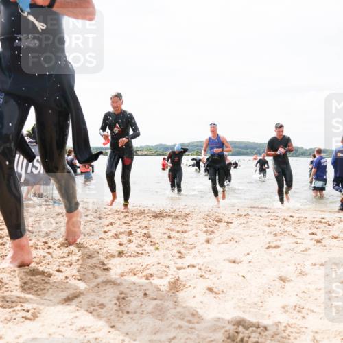 21.06.2026 - Viking Triathlon Michael Strokosch http://msf.ph/oto/9827132 21.06.2026 10:43:38 Schwimmen 93, 234, 351, 459, 470, 521, 618, 663 meine-sportfotos.de