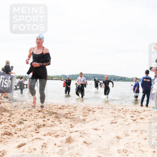 21.06.2026 - Viking Triathlon Michael Strokosch http://msf.ph/oto/9827149 21.06.2026 10:43:44 Schwimmen 93, 163, 230, 231, 234, 248, 351, 459, 470, 663 meine-sportfotos.de