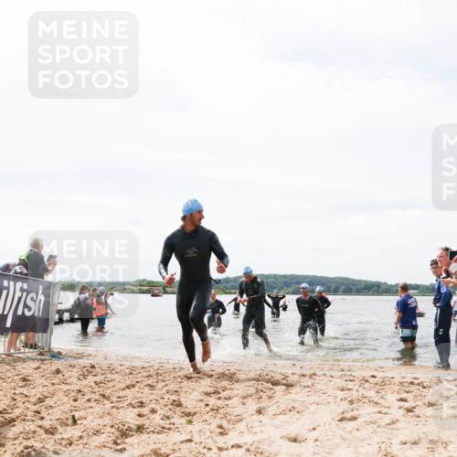 21.06.2026 - Viking Triathlon Michael Strokosch http://msf.ph/oto/9827195 21.06.2026 10:43:59 Schwimmen 139, 208, 220, 247, 444, 464, 550, 614 meine-sportfotos.de