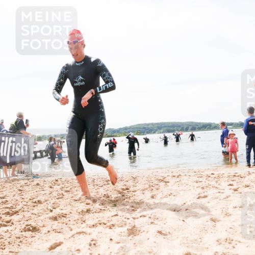 21.06.2026 - Viking Triathlon Michael Strokosch http://msf.ph/oto/9827304 21.06.2026 10:44:39 Schwimmen 590, 601 meine-sportfotos.de