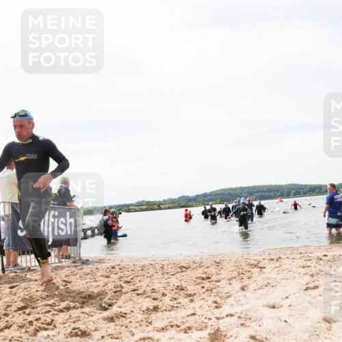 21.06.2026 - Viking Triathlon Michael Strokosch http://msf.ph/oto/9827337 21.06.2026 10:44:50 Schwimmen 350, 377, 531, 590 meine-sportfotos.de