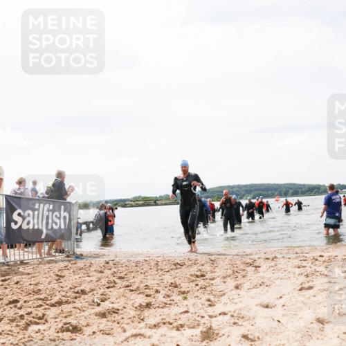 21.06.2026 - Viking Triathlon Michael Strokosch http://msf.ph/oto/9827359 21.06.2026 10:44:58 Schwimmen 33, 276, 329, 350, 377, 658, 668 meine-sportfotos.de