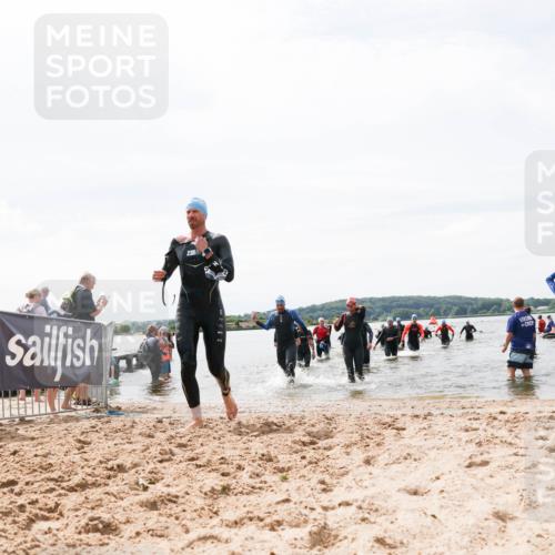 21.06.2026 - Viking Triathlon Michael Strokosch http://msf.ph/oto/9827363 21.06.2026 10:44:59 Schwimmen 33, 276, 329, 350, 377, 658, 668 meine-sportfotos.de