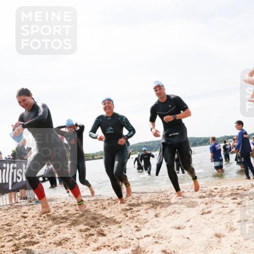 21.06.2026 - Viking Triathlon Michael Strokosch http://msf.ph/oto/9827455 21.06.2026 10:45:30 Schwimmen 37, 48, 85, 105, 147, 158, 273, 274, 302, 354, 376, 540, 635 meine-sportfotos.de