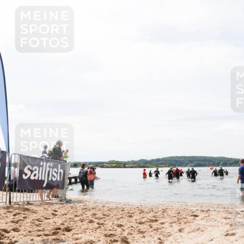 21.06.2026 - Viking Triathlon Michael Strokosch http://msf.ph/oto/9827506 21.06.2026 10:45:47 Schwimmen 54, 562 meine-sportfotos.de