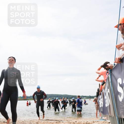 21.06.2026 - Viking Triathlon Michael Strokosch http://msf.ph/oto/9827578 21.06.2026 10:46:11 Schwimmen 107, 138, 245, 331, 403, 448, 494, 510, 534, 539, 563 meine-sportfotos.de