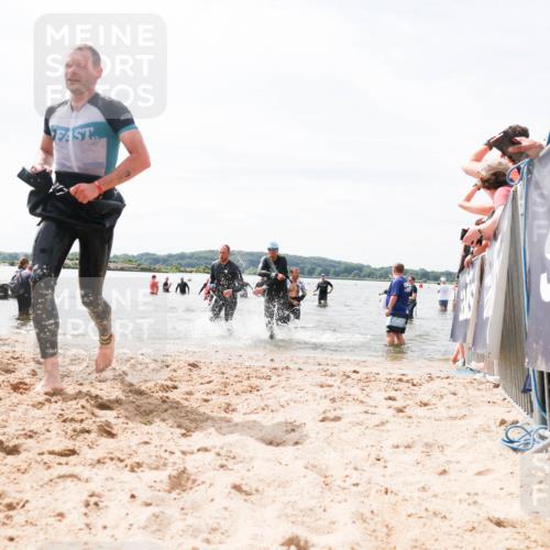 21.06.2026 - Viking Triathlon Michael Strokosch http://msf.ph/oto/9827617 21.06.2026 10:46:24 Schwimmen 91, 322, 324, 403, 494, 497, 555, 563 meine-sportfotos.de