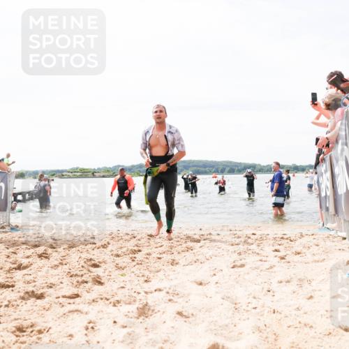 21.06.2026 - Viking Triathlon Michael Strokosch http://msf.ph/oto/9827635 21.06.2026 10:46:30 Schwimmen 322, 324, 388, 497, 654 meine-sportfotos.de