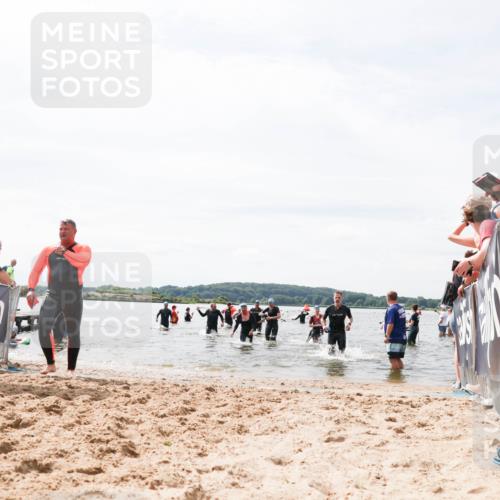 21.06.2026 - Viking Triathlon Michael Strokosch http://msf.ph/oto/9827649 21.06.2026 10:46:35 Schwimmen 156, 363, 388, 497, 650, 654 meine-sportfotos.de