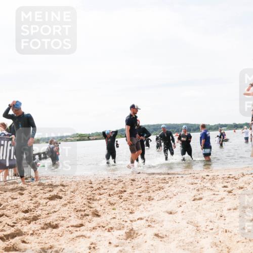 21.06.2026 - Viking Triathlon Michael Strokosch http://msf.ph/oto/9827704 21.06.2026 10:46:53 Schwimmen 173, 217, 341, 358, 443, 476, 670 meine-sportfotos.de