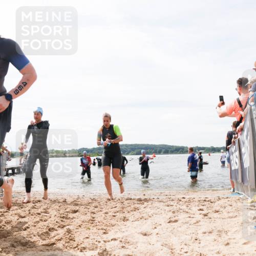 21.06.2026 - Viking Triathlon Michael Strokosch http://msf.ph/oto/9827833 21.06.2026 10:47:38 Schwimmen 56, 297, 304, 353, 469, 554, 571 meine-sportfotos.de