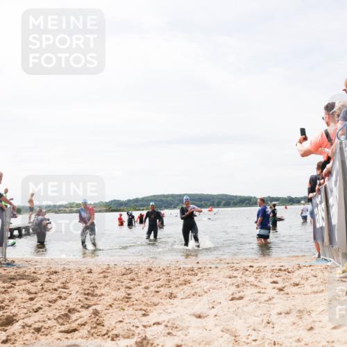 21.06.2026 - Viking Triathlon Michael Strokosch http://msf.ph/oto/9827840 21.06.2026 10:47:40 Schwimmen 56, 297, 304, 469, 554, 571 meine-sportfotos.de