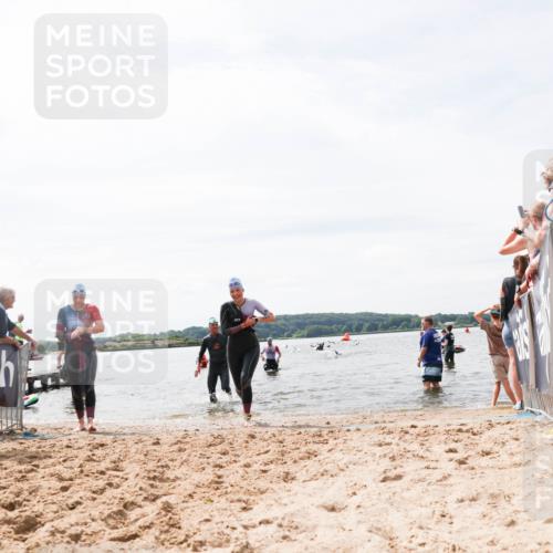 21.06.2026 - Viking Triathlon Michael Strokosch http://msf.ph/oto/9827850 21.06.2026 10:47:43 Schwimmen 56, 297, 304, 554, 571, 574 meine-sportfotos.de